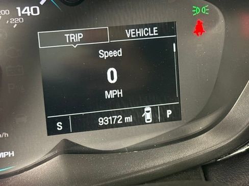 Used 2019 Chevrolet Trax LT w/ LT Convenience Package AWD/4WD image 19