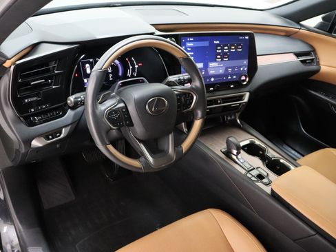 Used 2024 Lexus RX 350h w/ Convenience Package image 13