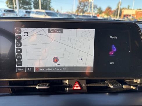 Used 2025 Kia Sportage EX image 20