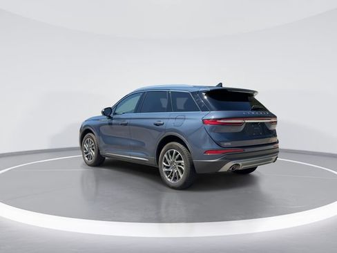 Used 2022 Lincoln Corsair FWD w/ Equipment Group 101A image 6