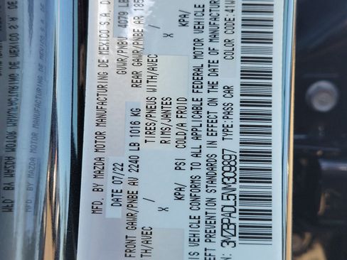 Used 2022 MAZDA MAZDA3 s image 34