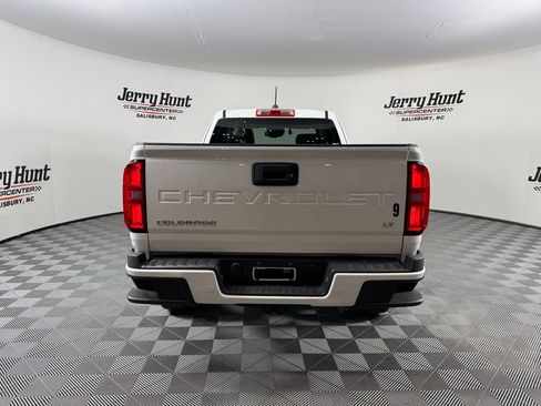 Used 2022 Chevrolet Colorado LT w/ Safety Package image 9