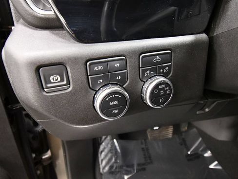 Used 2024 GMC Sierra 1500 Elevation AWD/4WD image 19