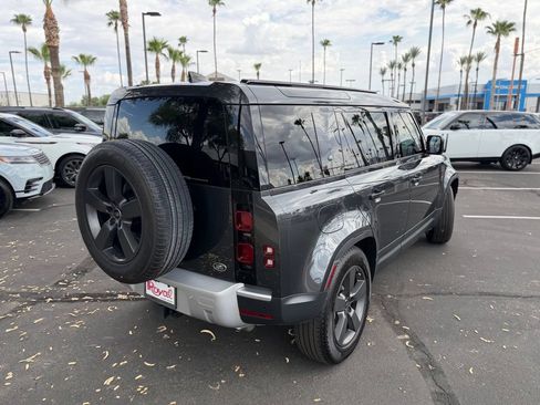 Used 2023 Land Rover Defender 110 SE AWD/4WD image 19