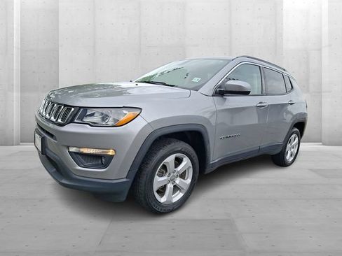 Used 2021 Jeep Compass Latitude w/ Convenience Group AWD/4WD image 3