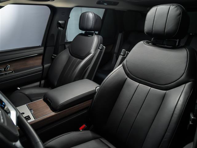 Used 2026 Land Rover Range Rover SE AWD/4WD image 5