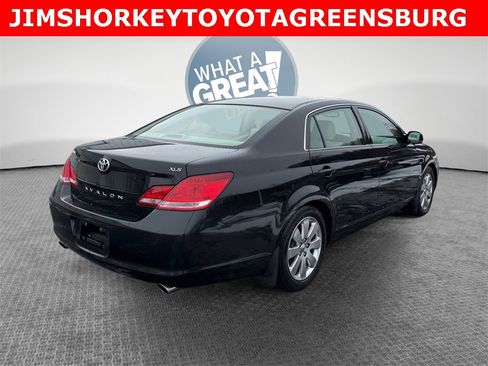 Used 2006 Toyota Avalon Touring image 3