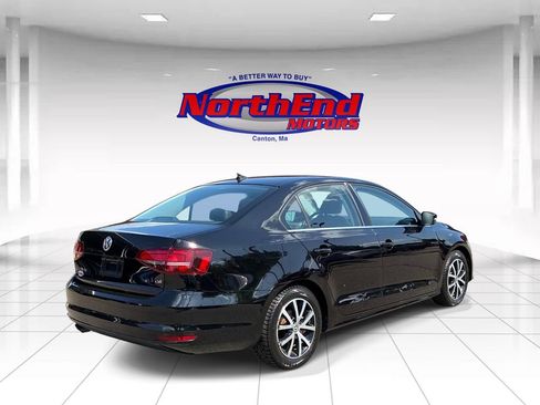 Used 2017 Volkswagen Jetta SE FWD image 7