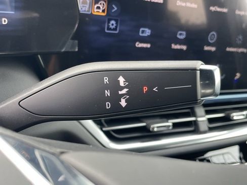 New 2026 Chevrolet Equinox EV LT image 25