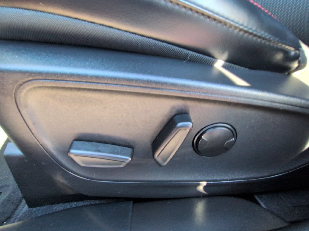 Used 2026 Ford Escape ST-Line FWD image 14