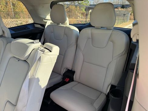 Used 2024 Volvo XC90 B6 Ultimate image 27