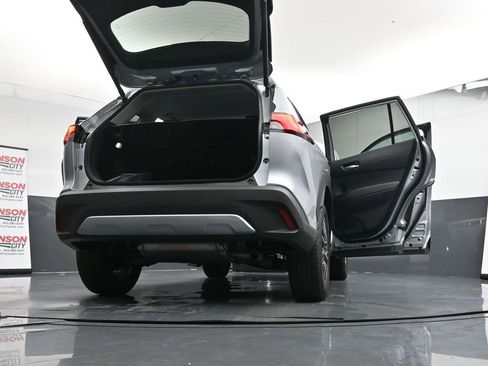 Used 2026 Toyota Corolla Cross XLE image 45