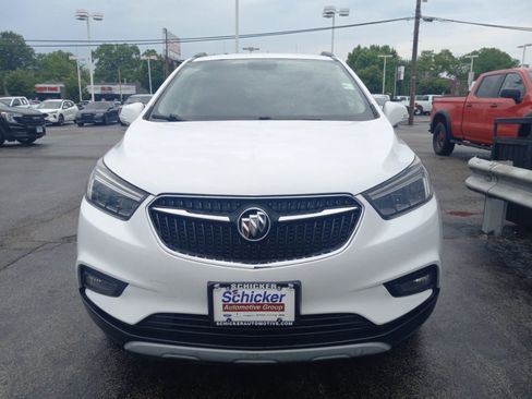Used 2019 Buick Encore Essence FWD image 4