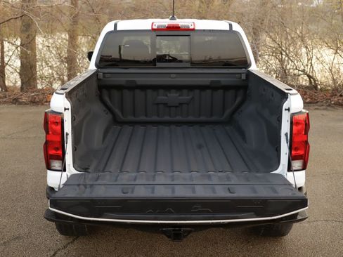 Used 2023 Chevrolet Colorado Trail Boss w/ Technology Package image 27