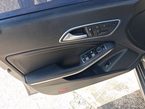 Used 2014 Mercedes-Benz CLA 250 image 13