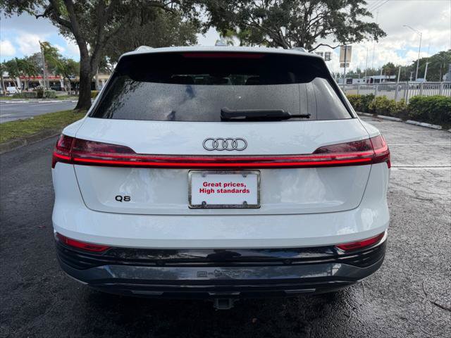 Used 2024 Audi Q8 e-tron Premium Plus w/ Premium Plus Package AWD/4WD image 5