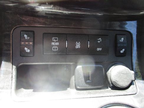 Used 2016 Buick Enclave Leather AWD/4WD image 25