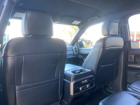 Used 2019 Ford Expedition Max XLT w/ Equipment Group 202A AWD/4WD image 29