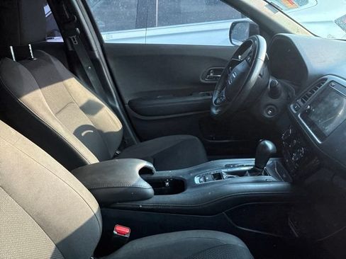 Certified 2019 Honda HR-V Sport image 5