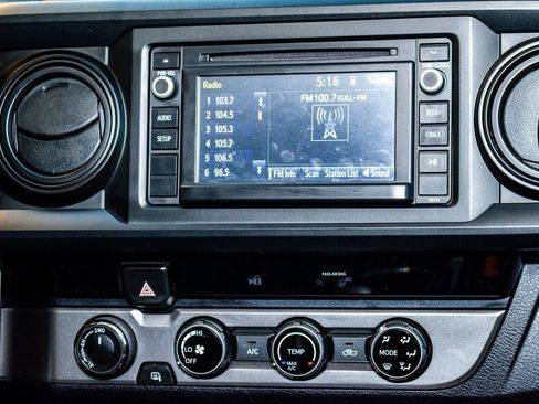 Used 2018 Toyota Tacoma SR image 13