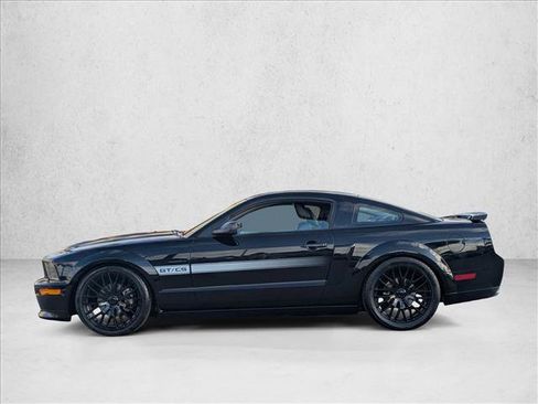 Used 2009 Ford Mustang GT Premium image 2