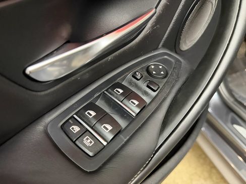 Used 2016 BMW M3 RWD image 15