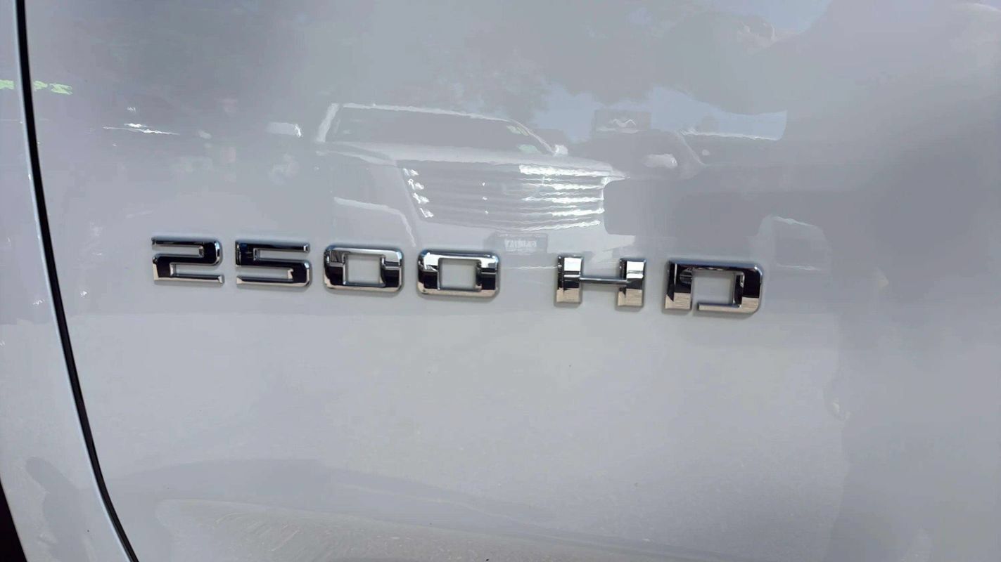 Used 2024 Chevrolet Silverado 2500 LTZ w/ LTZ Premium Package AWD/4WD image 22