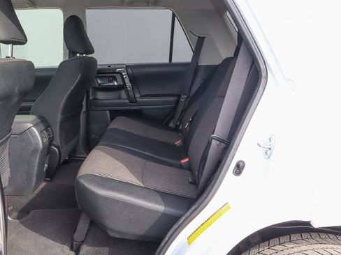 Used 2024 Toyota 4Runner TRD Off-Road image 8