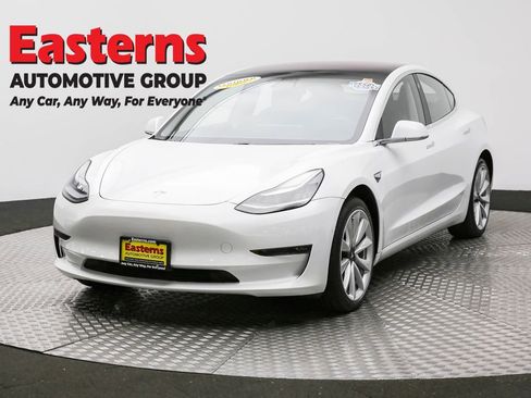 Used 2018 Tesla Model 3 Long Range image 1