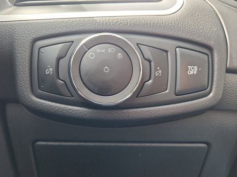 Used 2024 Ford Edge SEL image 16