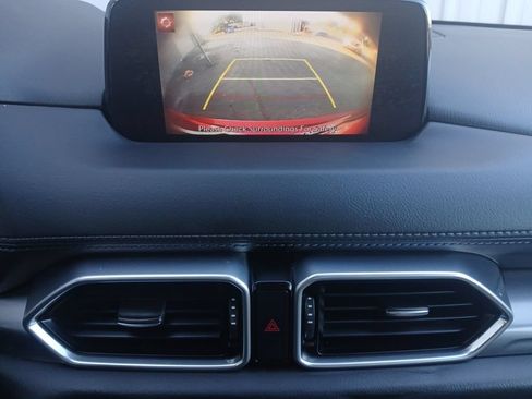Used 2019 MAZDA CX-5 Touring FWD image 9