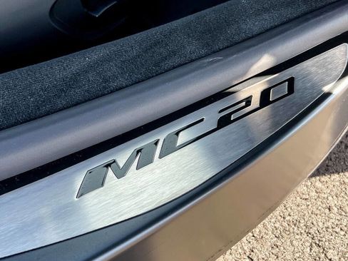 Used 2022 Maserati MC20 Coupe image 14