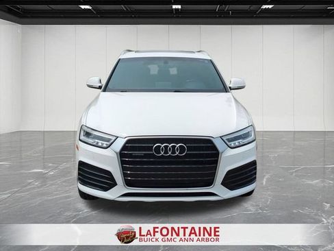 Used 2018 Audi Q3 2.0T Premium Plus w/ Premium Plus Package AWD/4WD image 5