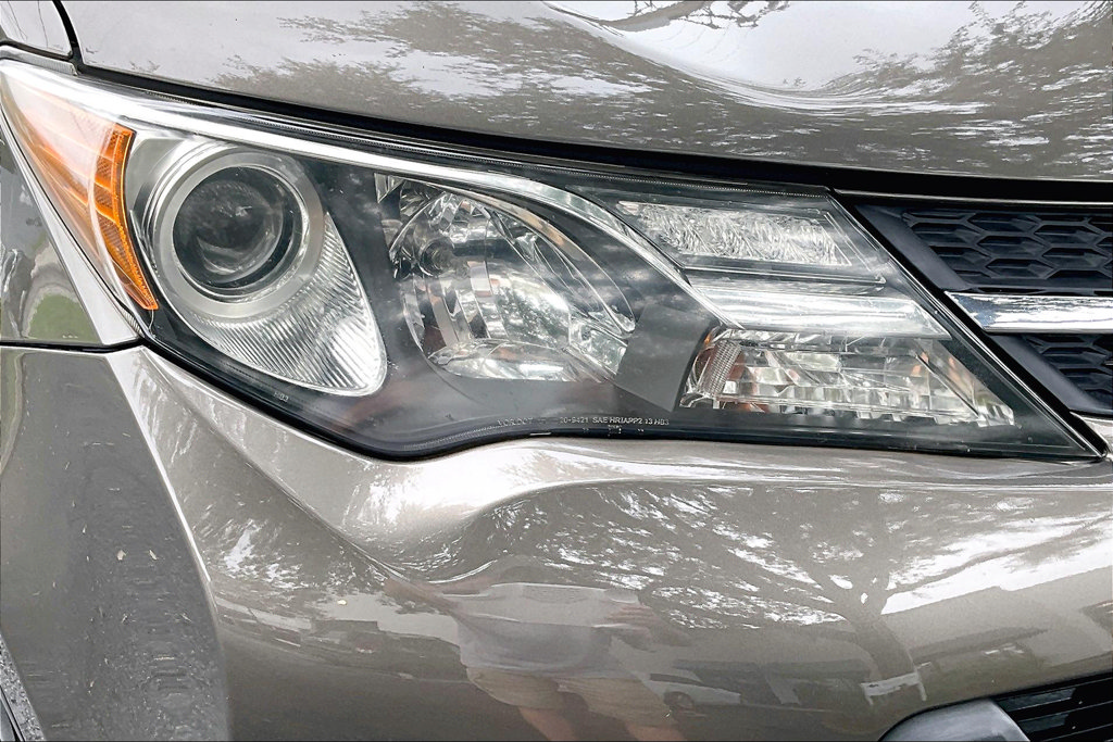 Used 2015 Toyota RAV4 XLE FWD image 30