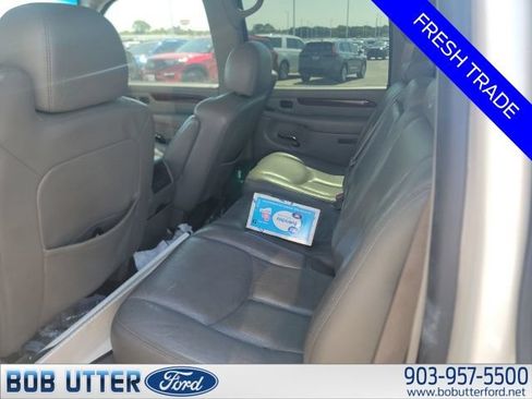 Used 2005 Cadillac Escalade EXT AWD/4WD image 5