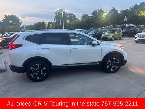 Used 2018 Honda CR-V Touring image 4
