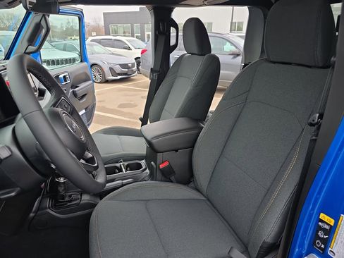 New 2026 Jeep Gladiator Sport image 14