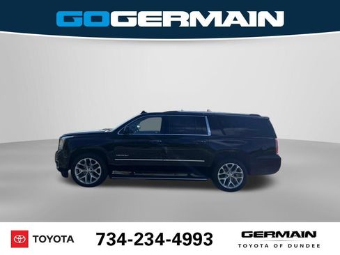 Used 2020 GMC Yukon XL Denali w/ Open Road Package AWD/4WD image 11