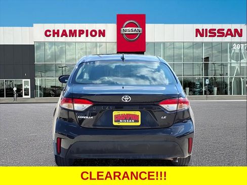 Used 2023 Toyota Corolla LE image 6