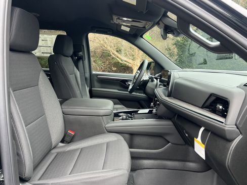 New 2026 Chevrolet Tahoe LS image 31