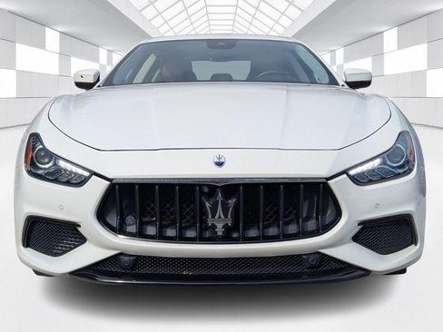 Used 2022 Maserati Ghibli Modena image 2