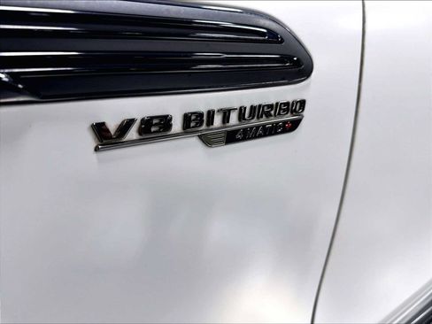 Used 2022 Mercedes-Benz SL 63 AMG 4MATIC image 40