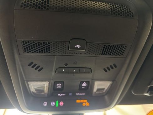 Used 2024 Cadillac XT6 Sport image 15