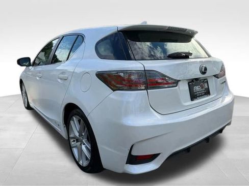 Used 2014 Lexus CT 200h image 3