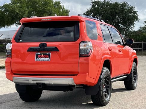 Used 2024 Toyota 4Runner TRD Off-Road Premium w/ Moonroof Package AWD/4WD image 4
