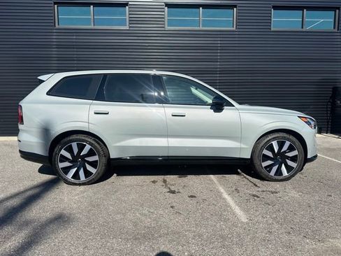 New 2025 Volvo EX90 Ultra image 10