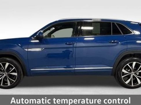Certified 2025 Volkswagen Atlas Cross Sport SEL Premium R-Line AWD/4WD image 7