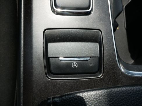 Used 2018 Ford Fusion SE w/ Fusion SE Technology Package FWD image 33