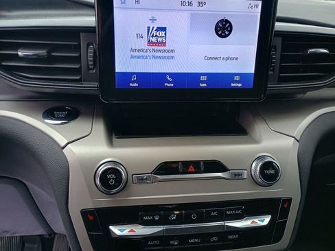 Used 2022 Ford Explorer XLT w/ Class IV Trailer Tow Package image 14