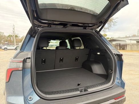 New 2026 Chevrolet Equinox RS w/ Convenience Package III image 11